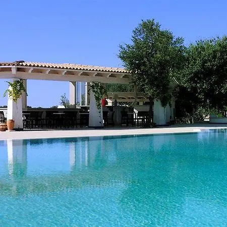 Hotel Masseria Chiancone Torricella 4*