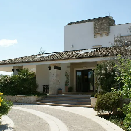 Masseria Chiancone Torricella 4* Martina Franca